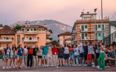 Adolescentes na Escola Fogo